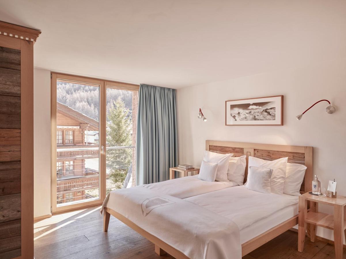 Firefly Luxury Hotel