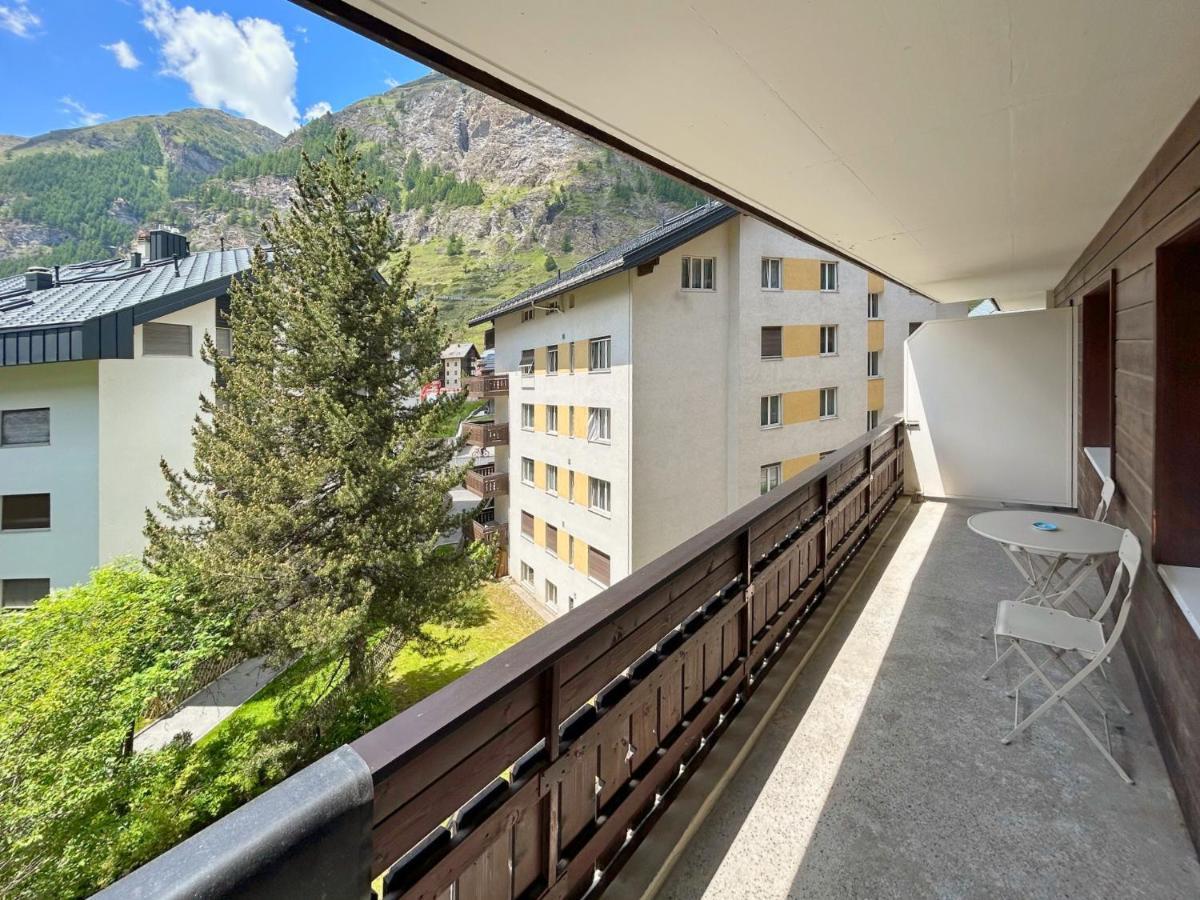 Beautiful In With A Breathtaking View Of The Matterhorn *
