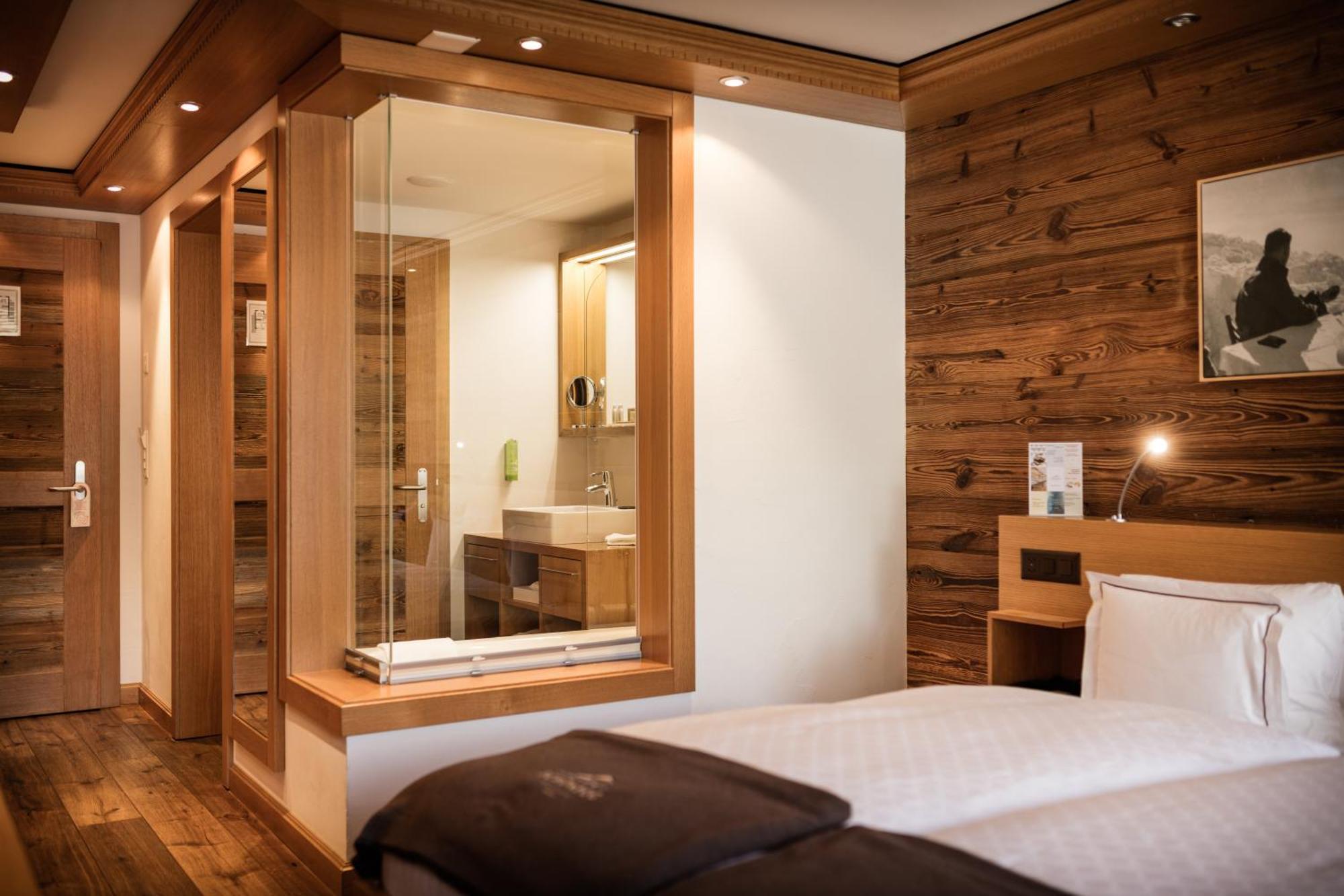 Petit Schönegg Hotel 4*