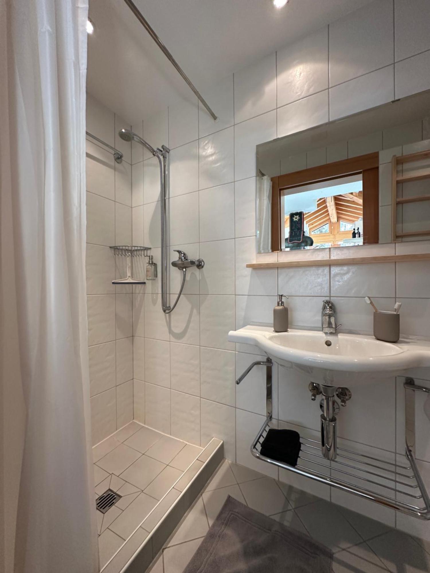 Apartment Modern Self-catering With Matterhorn Views *