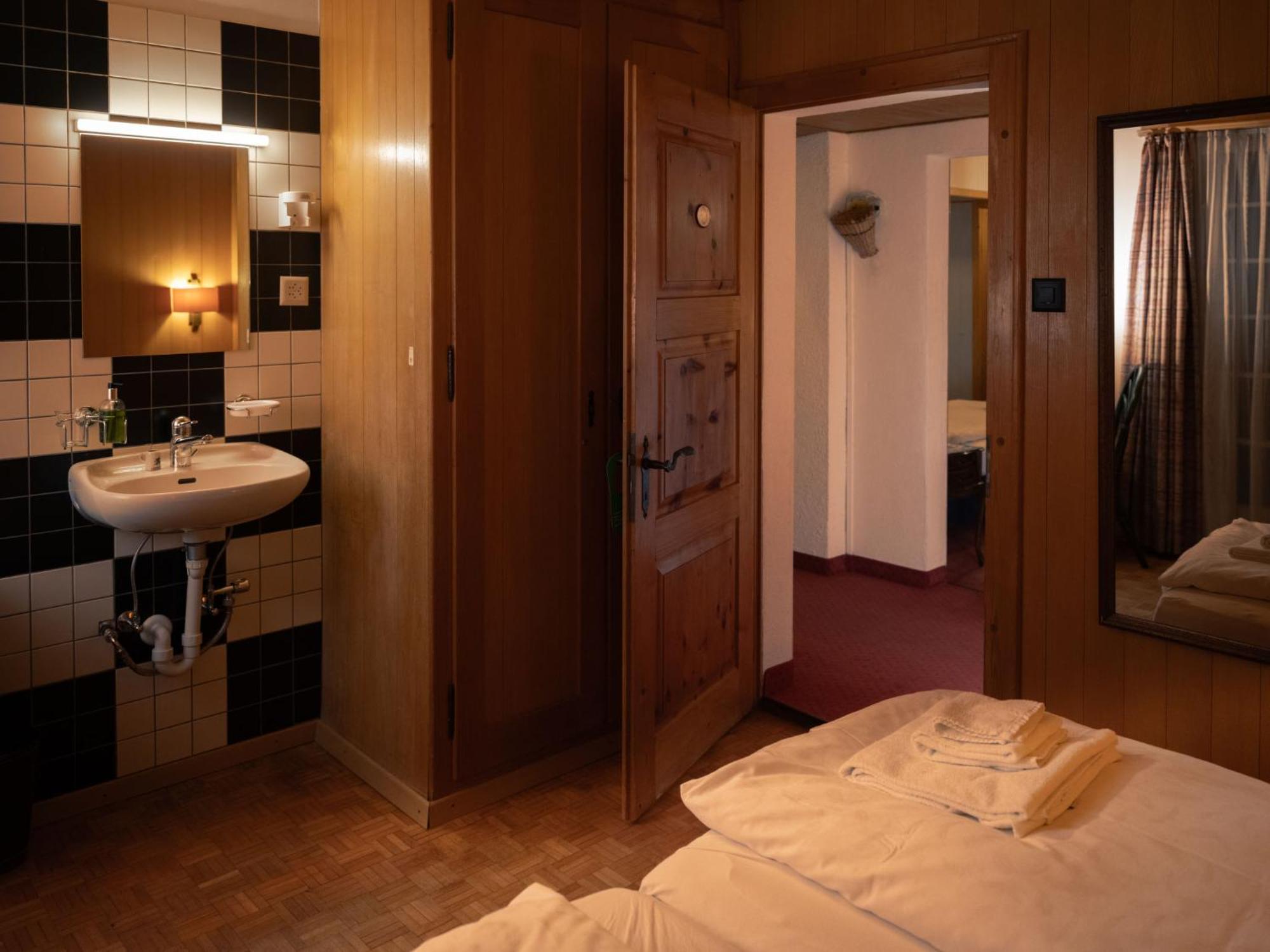 Turquino-2 By Interhome Zermatt