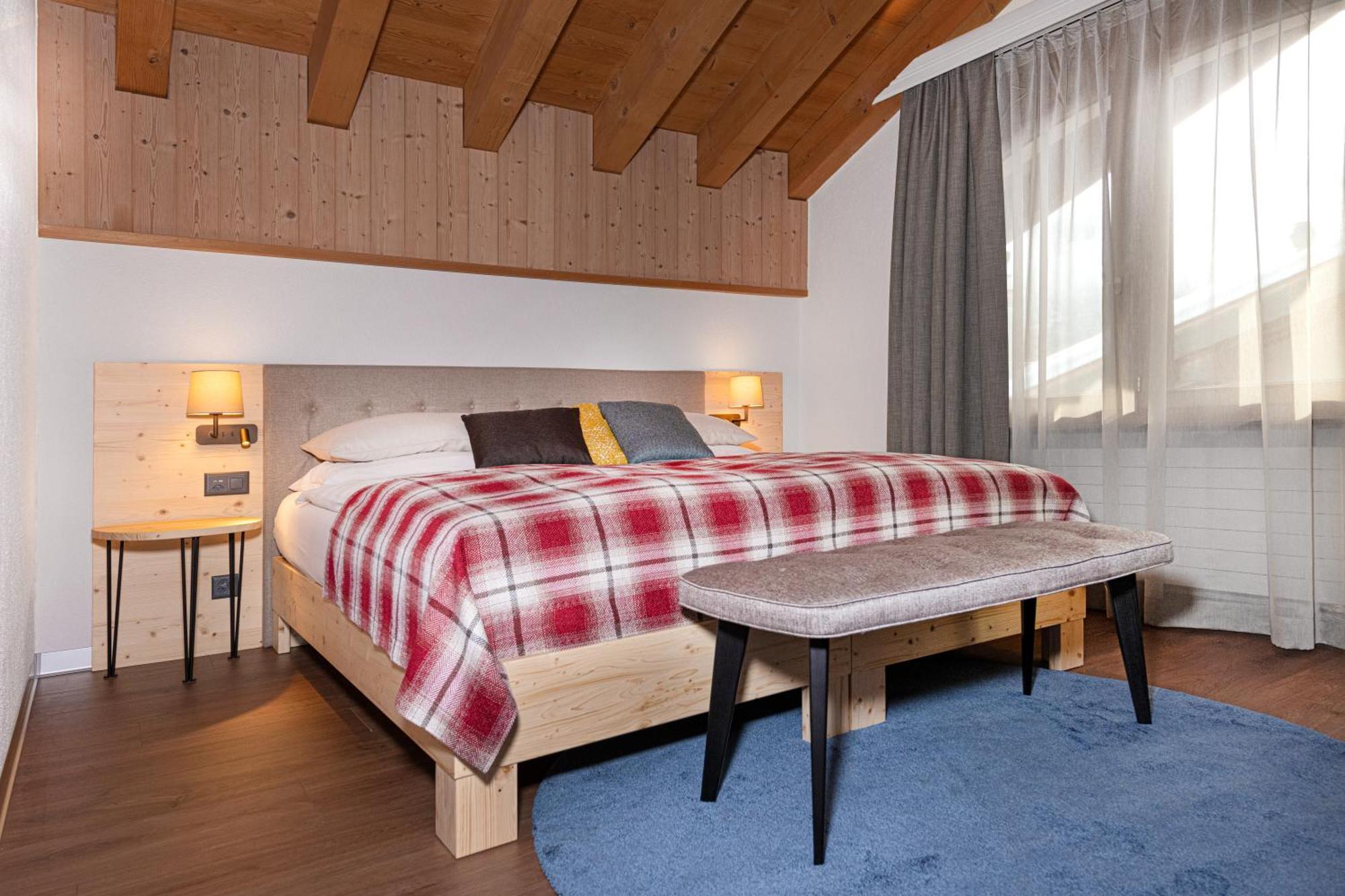 Simi Hotel 4*