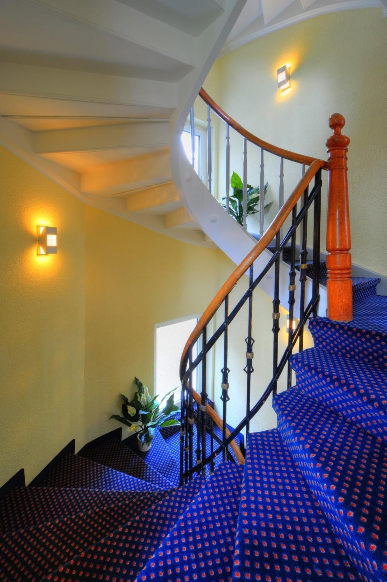 Hotel Le Petit Charme-inn 2*