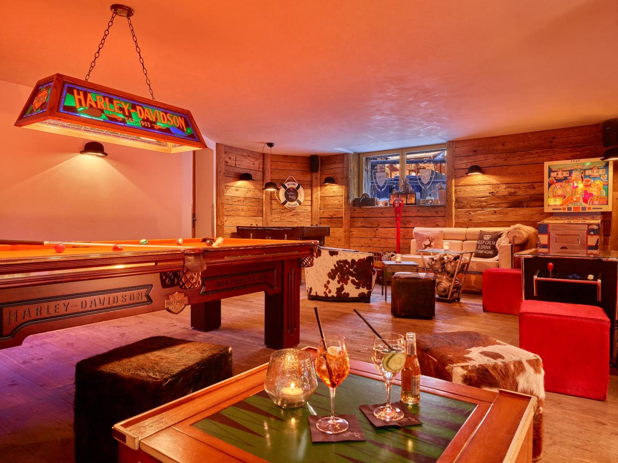 Hotel Firefly Luxury 4*