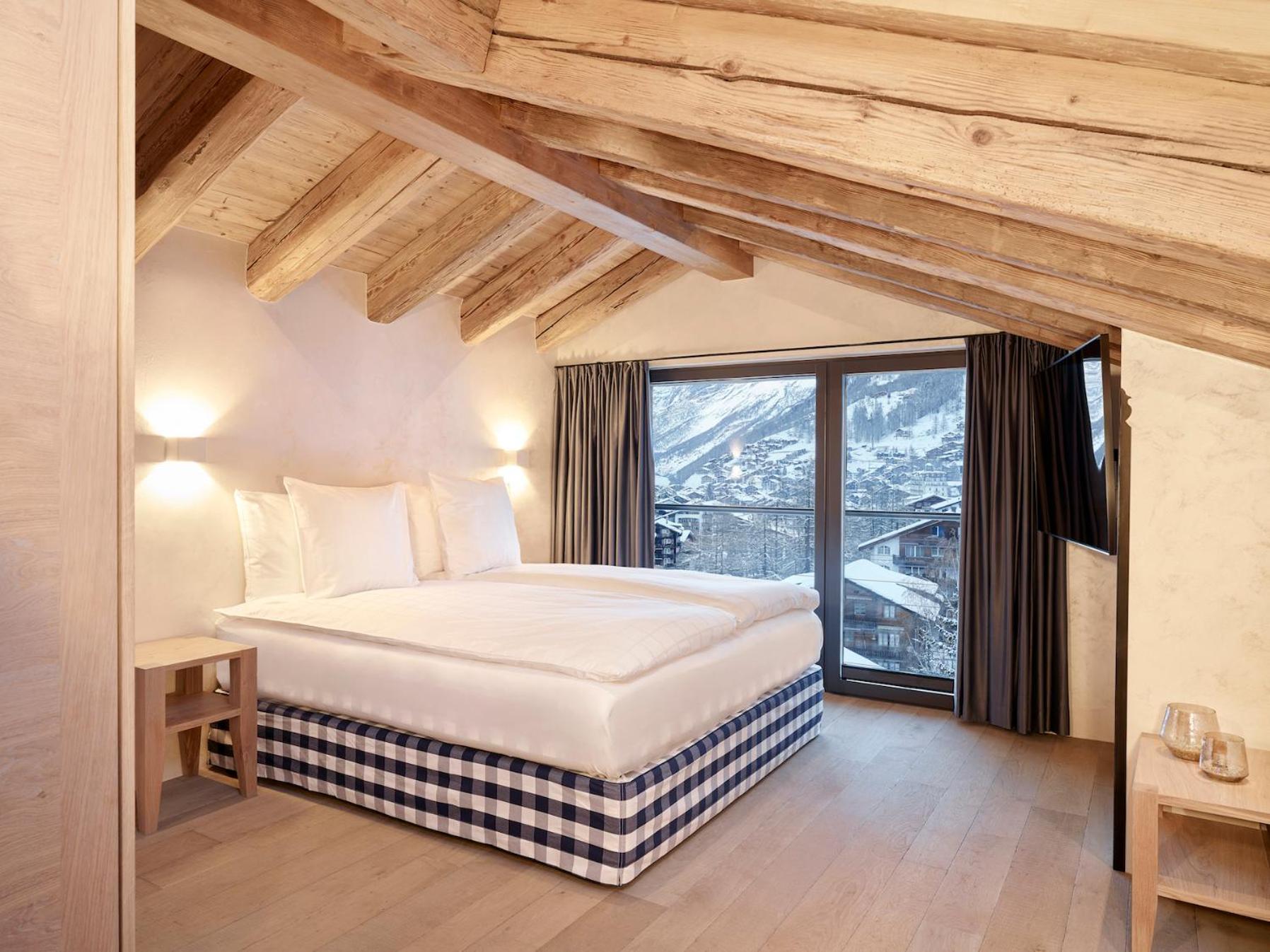 Hotel Firefly Luxury 4*