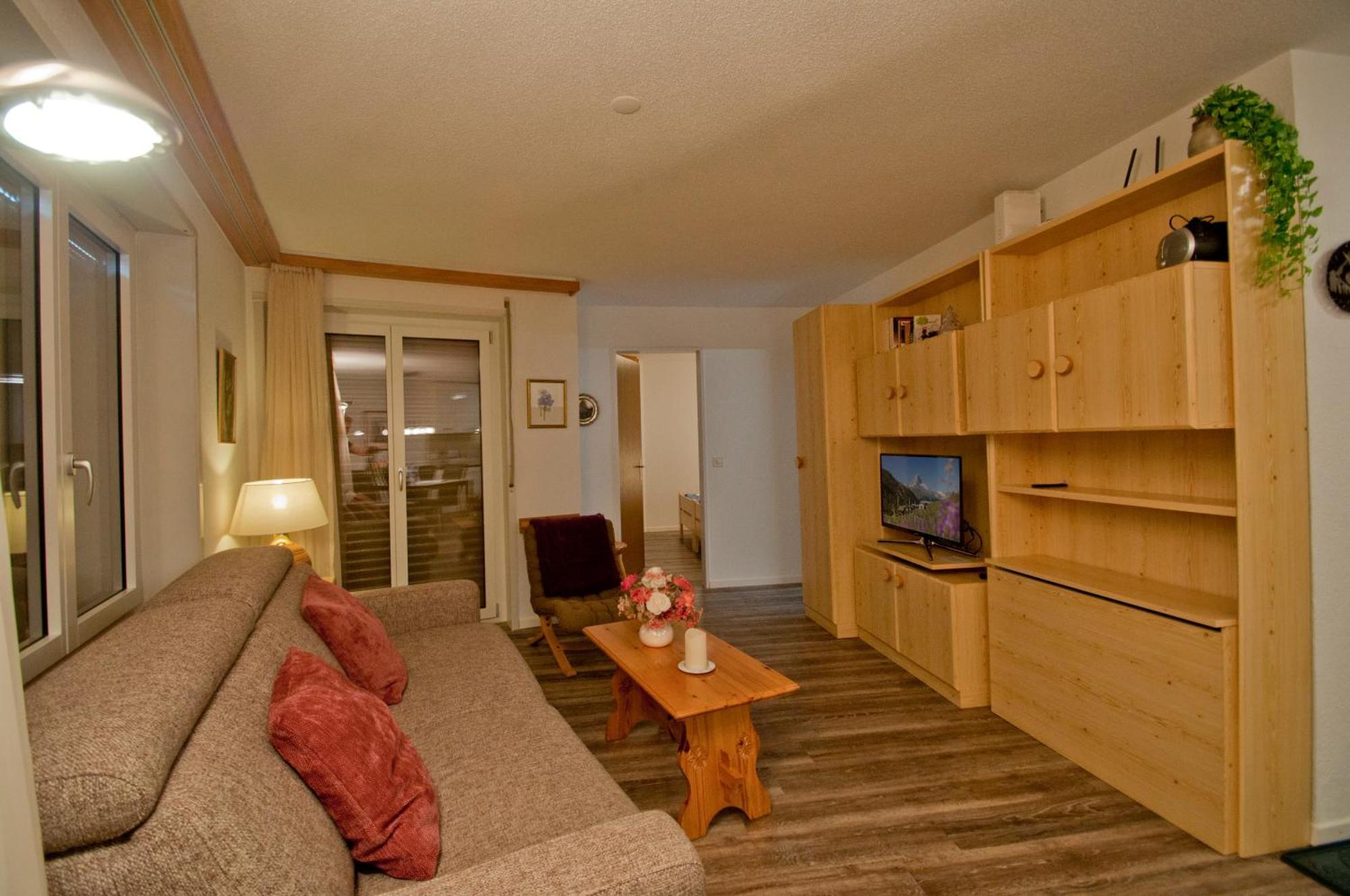 Apartment Haus Bodmen C, Anemone Zermatt