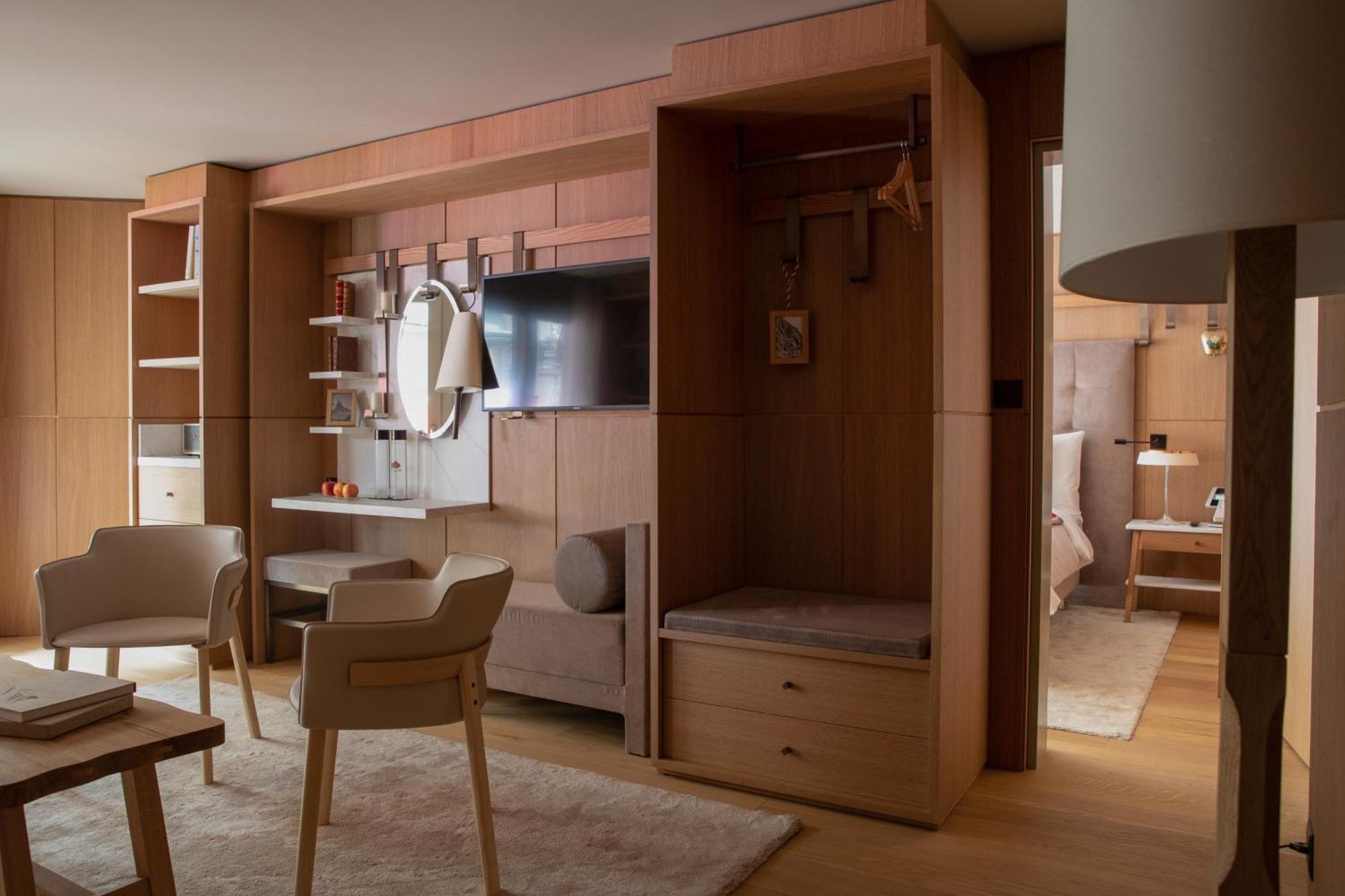 Schweizerhof - A Small Luxury 4*