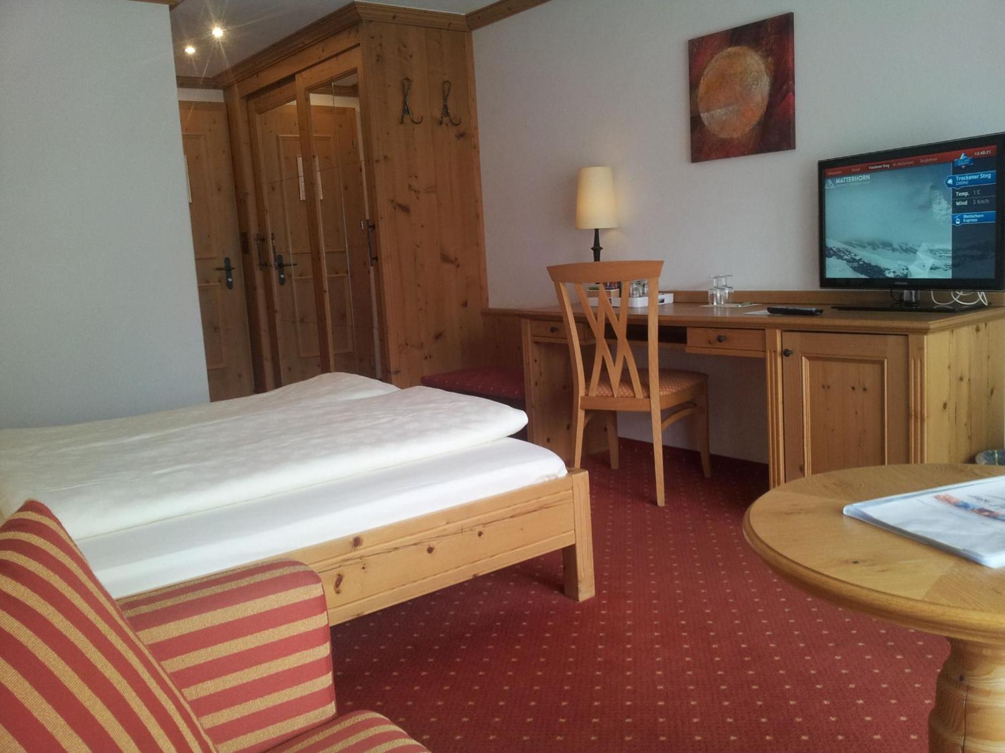 Dufour Hotel