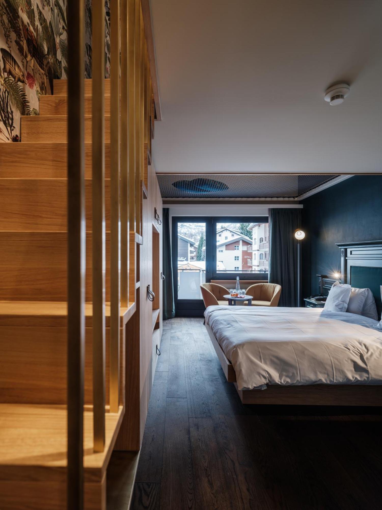 Hotel National - Matterhorn Views, Sunnegga Gateway &