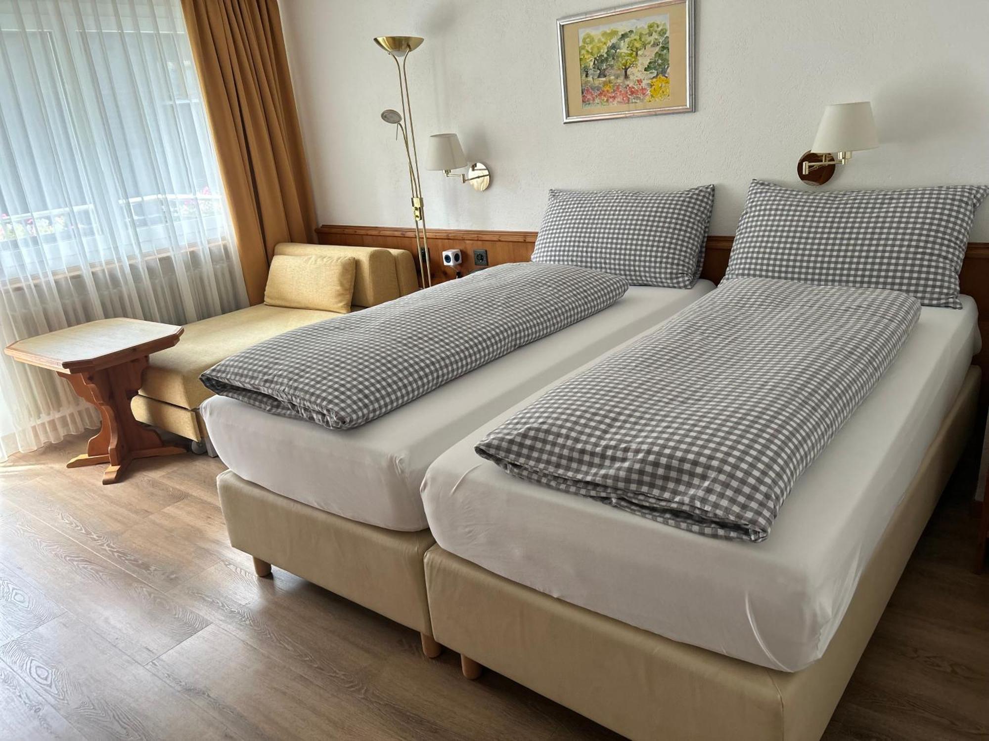 Hotel Adonis 3*