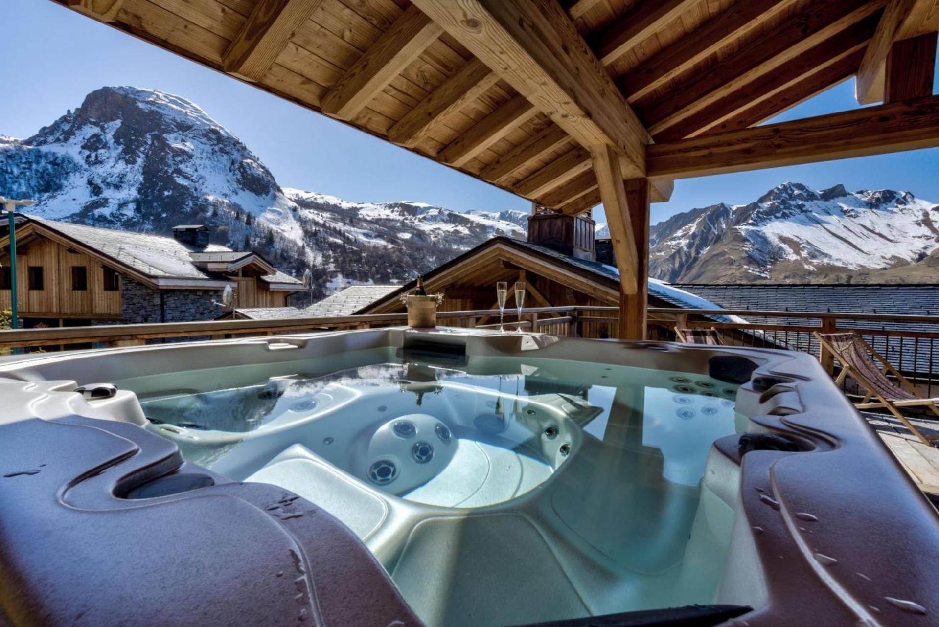 Chalet Zermatt: Unrivaled Luxury Jazcuzzi Chalet