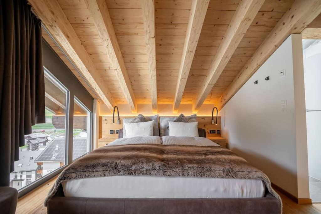 Duplex Overlook Penthouse Apartment *