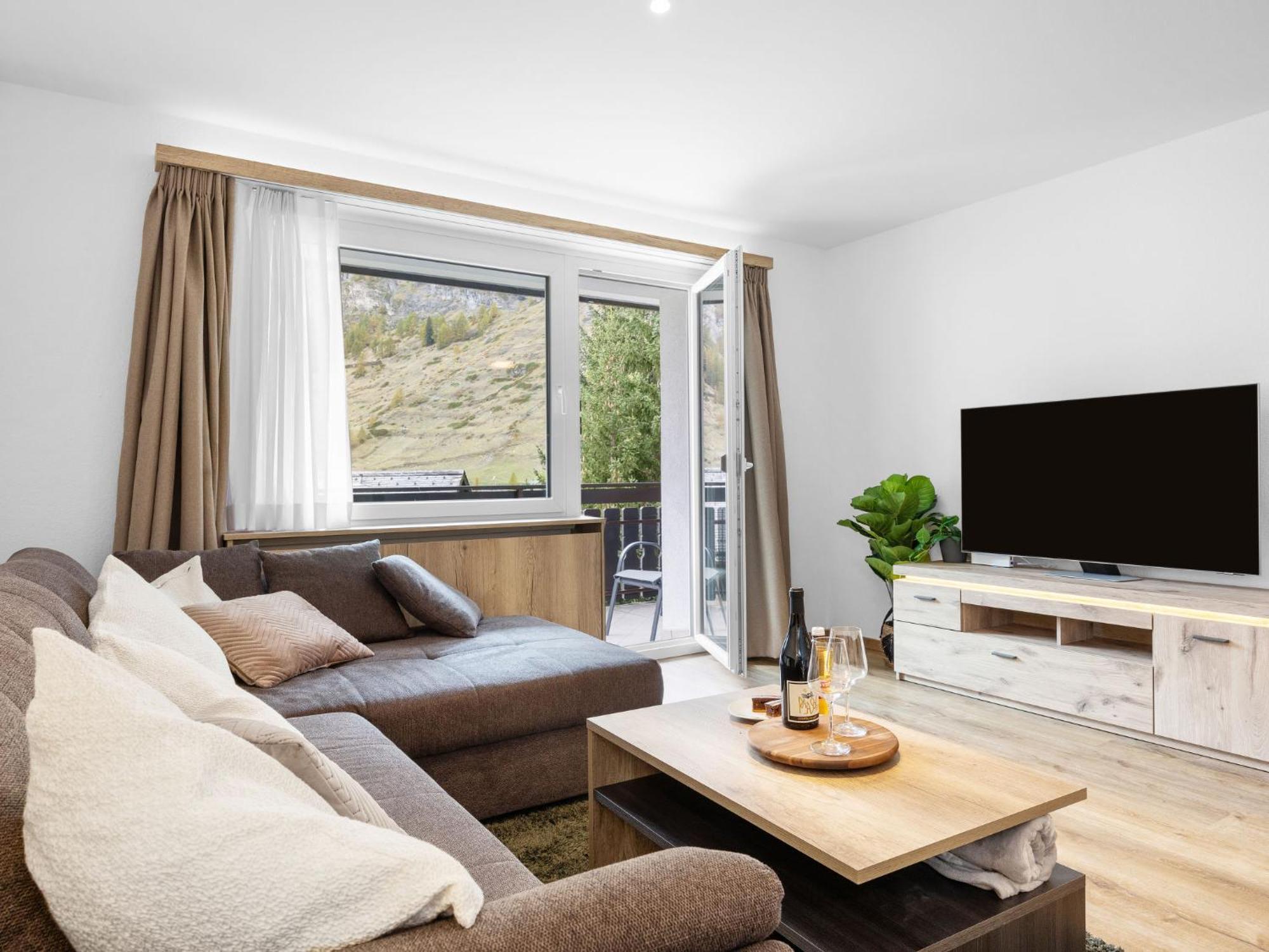 Apartment Dianthus-3 By Interhome Zermatt