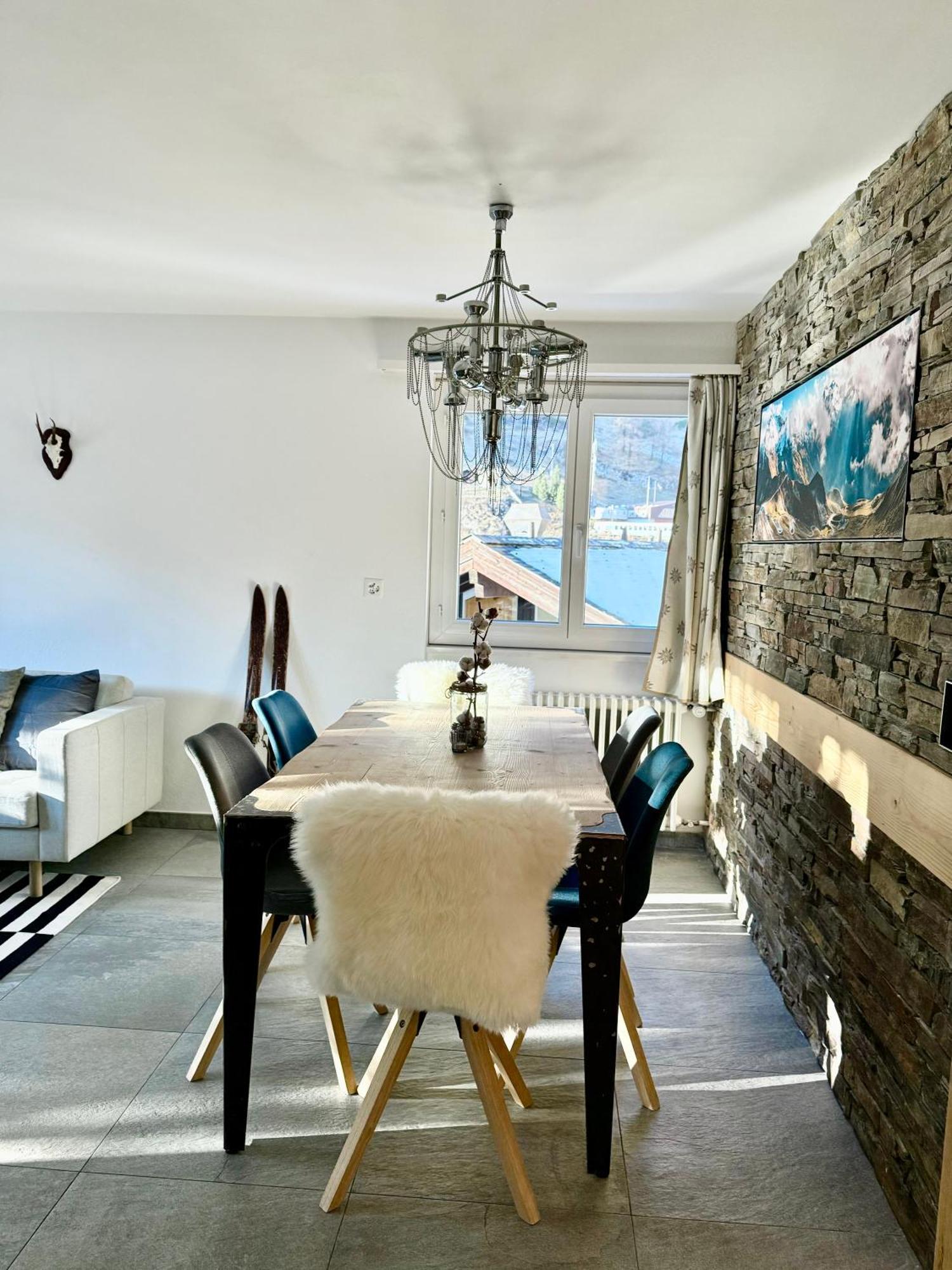 Snowball, Modern, Cosy, Matterhorn Views Apartment