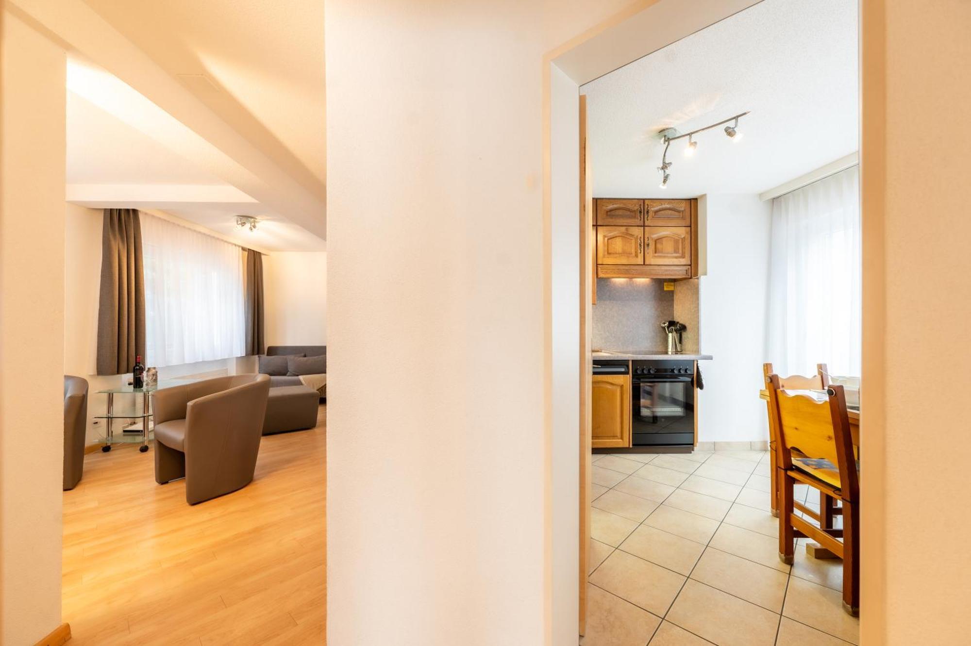Apartment Aroleid