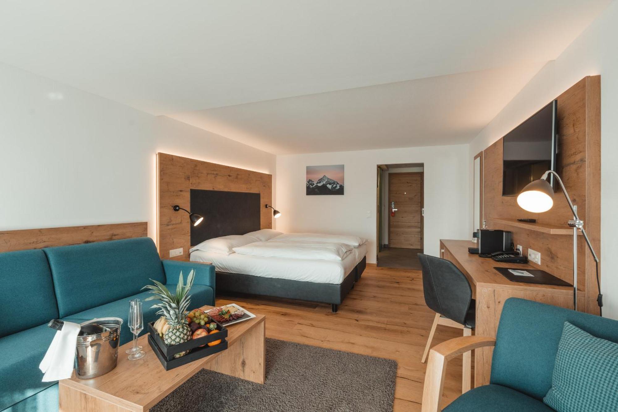 Hotel Alpen & 4*