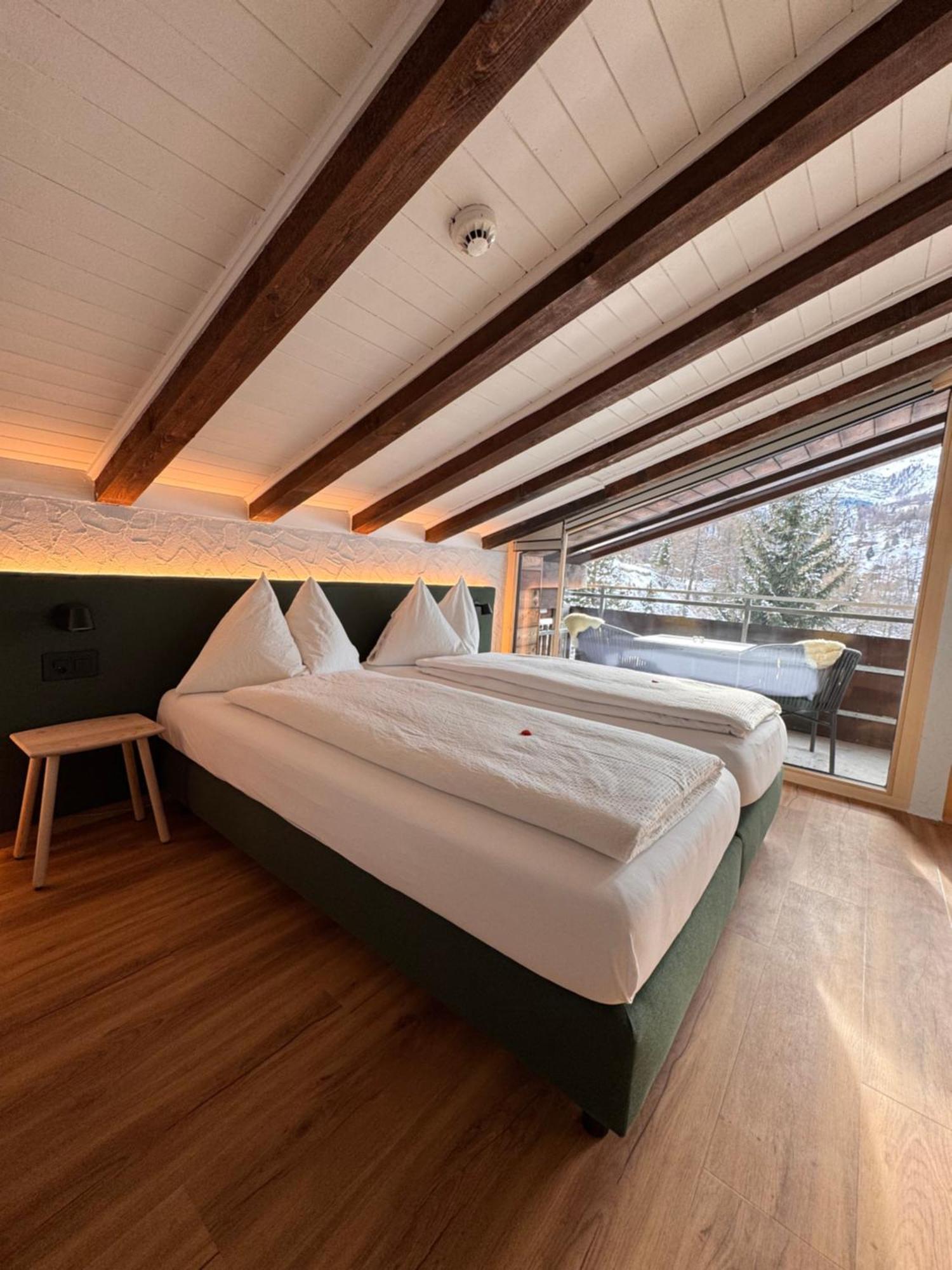 Hotel Plateau Rosa 3*