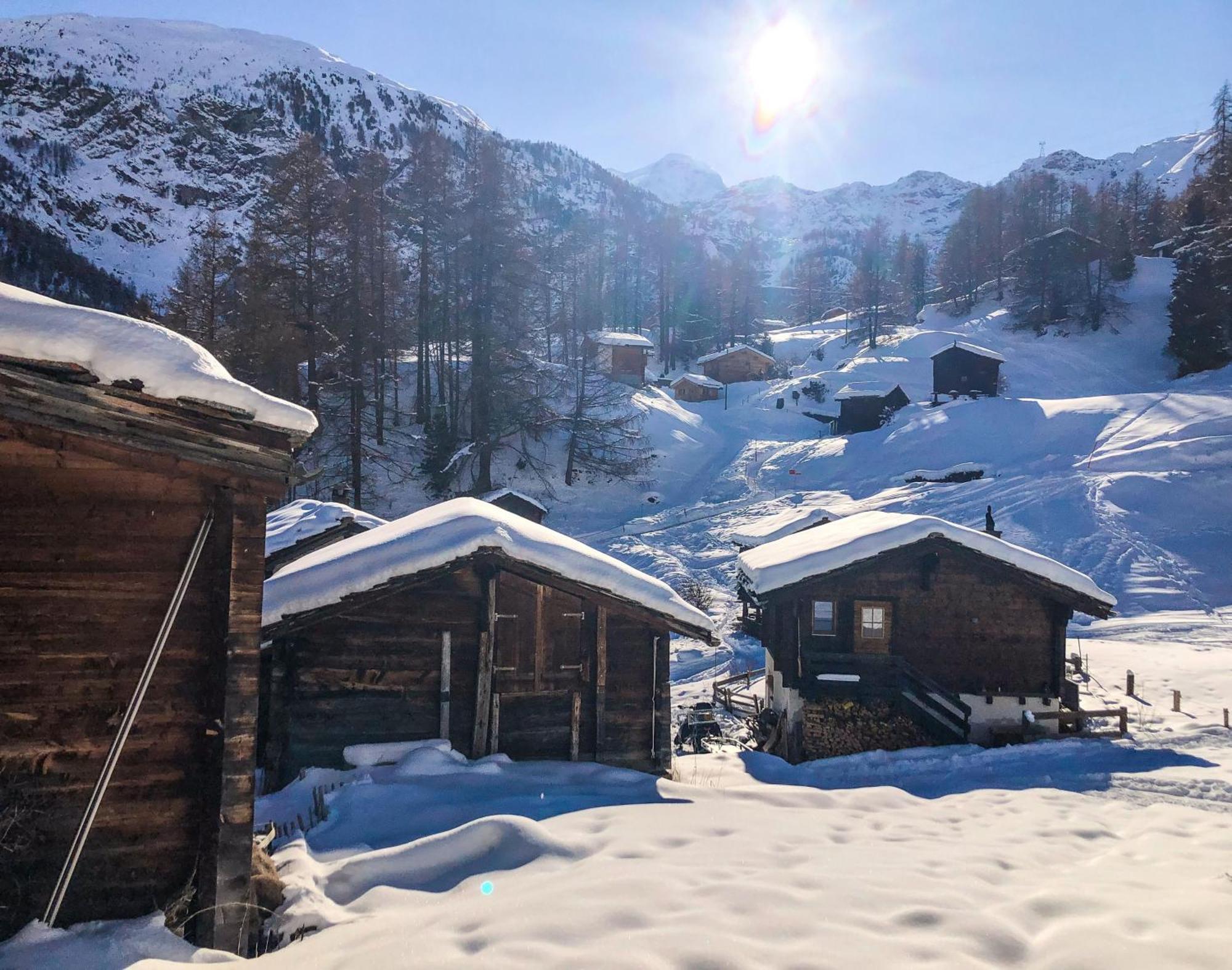 Sonnige, Bequeme Dachwohnung Mit Matterhornblick