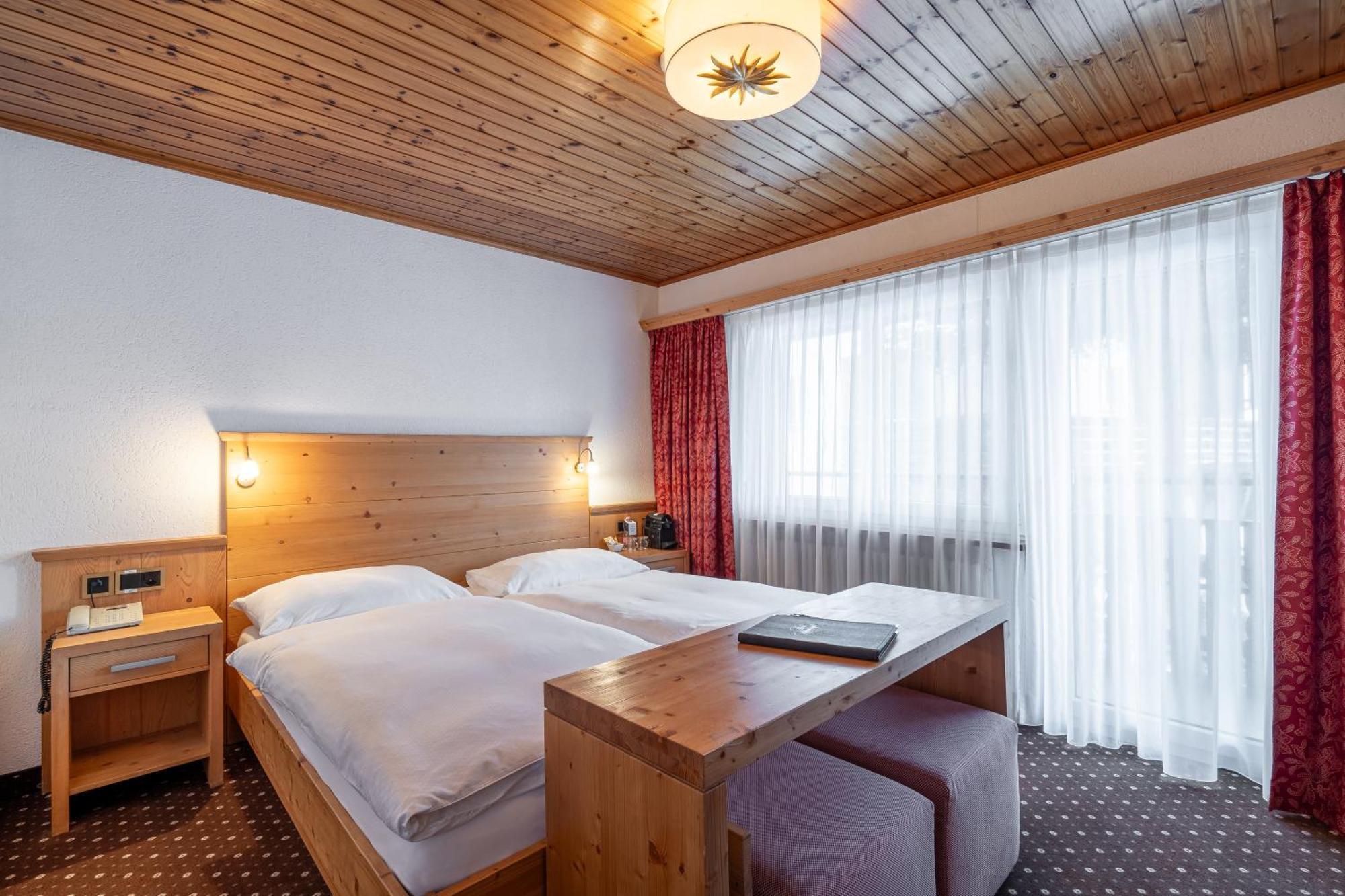 Hotel Alpenroyal 3*