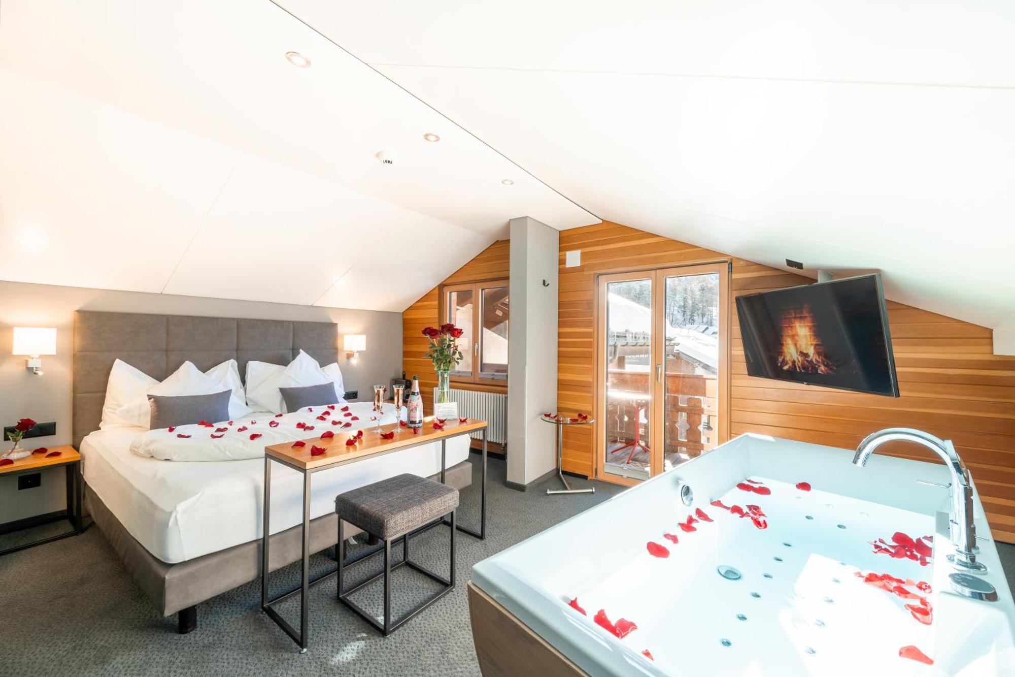 Hotel Ambiance 3*