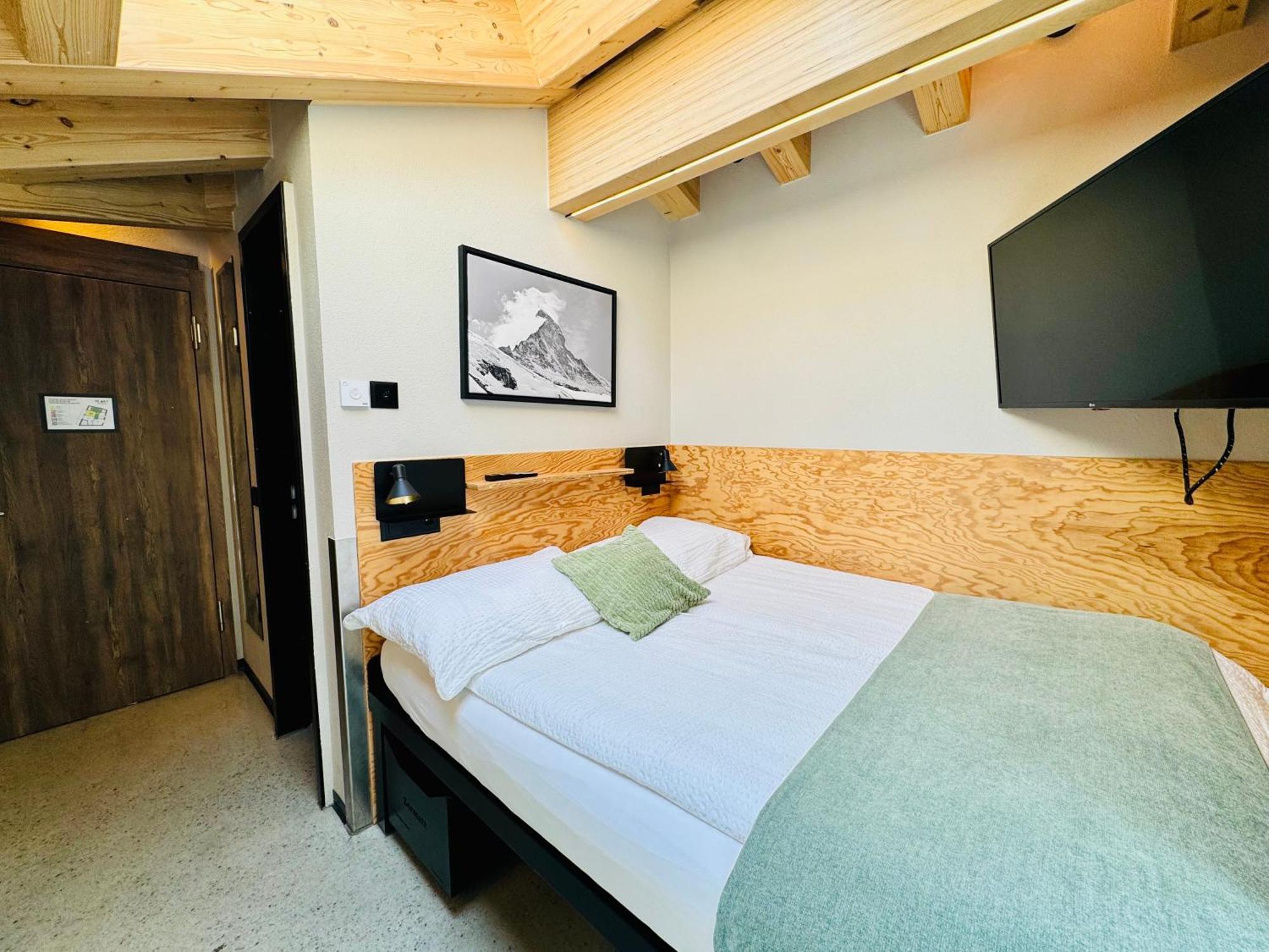 Hotel Peaky Riders Self Check-in Zermatt