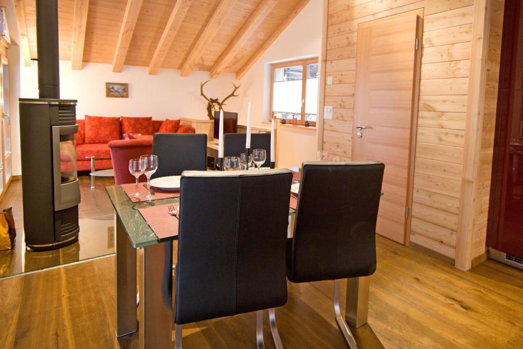 Chalet Mayi's Gadi *