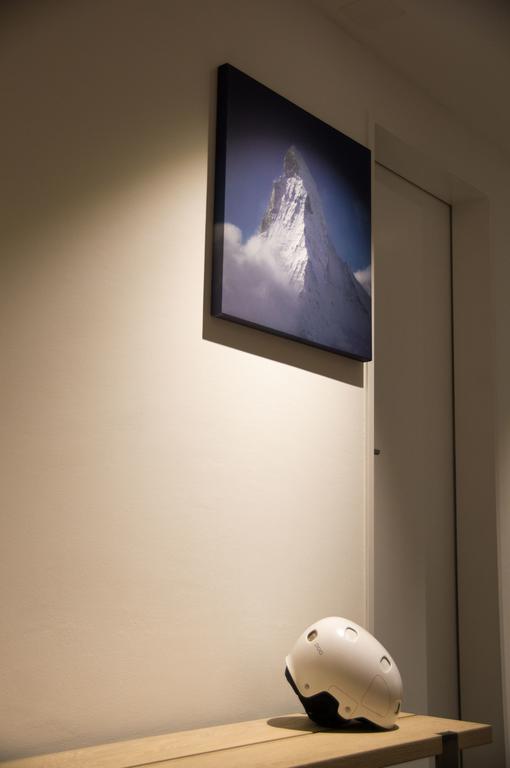 Bellevue Apartment *