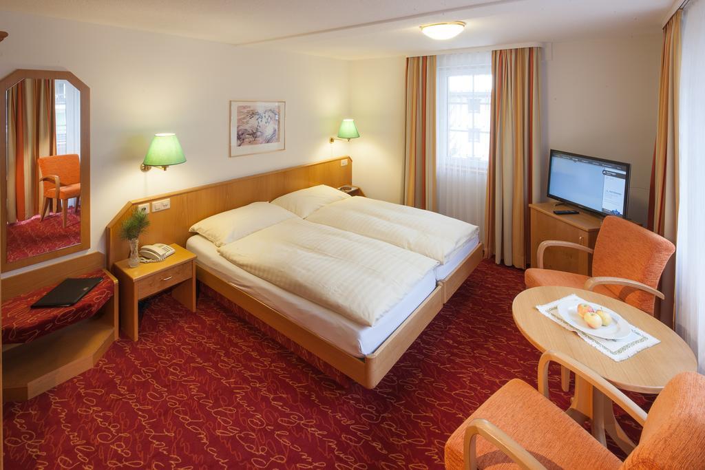 Hotel Cheminee 3*