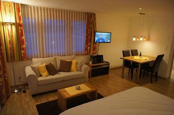 Chalet A La Casa *