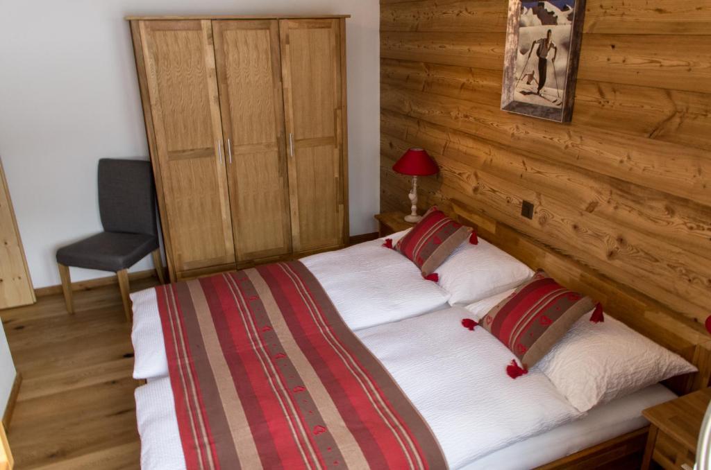 Les Marmottes Apartment *