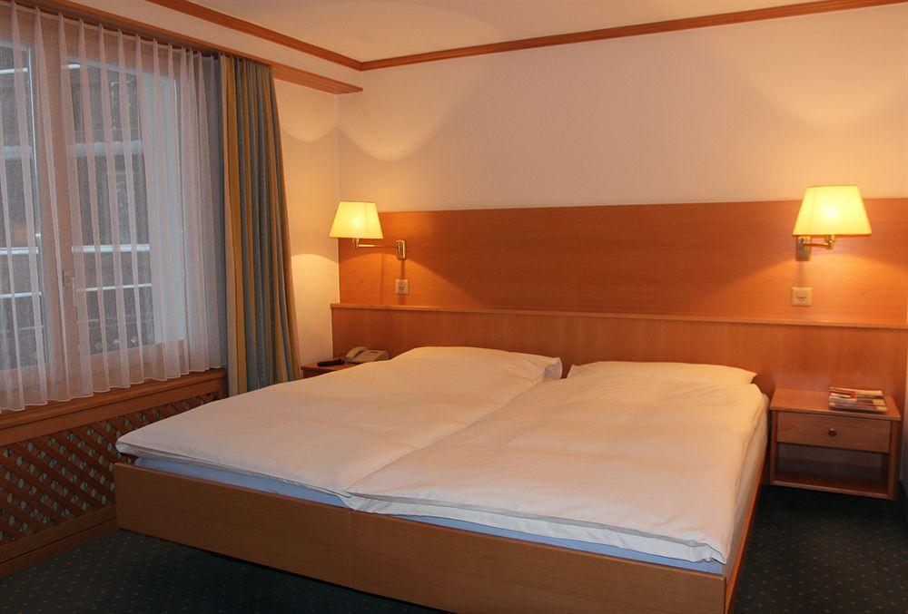 Hotel Metropol & 4*