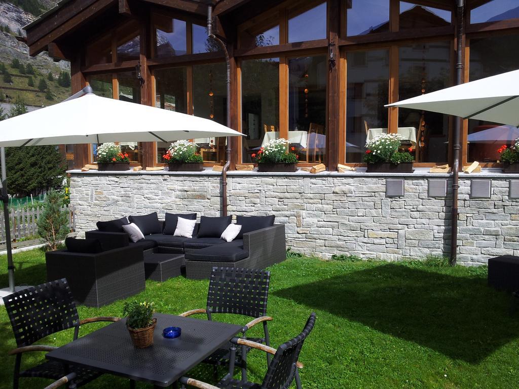 Dufour Alpin Superior Hotel 2*