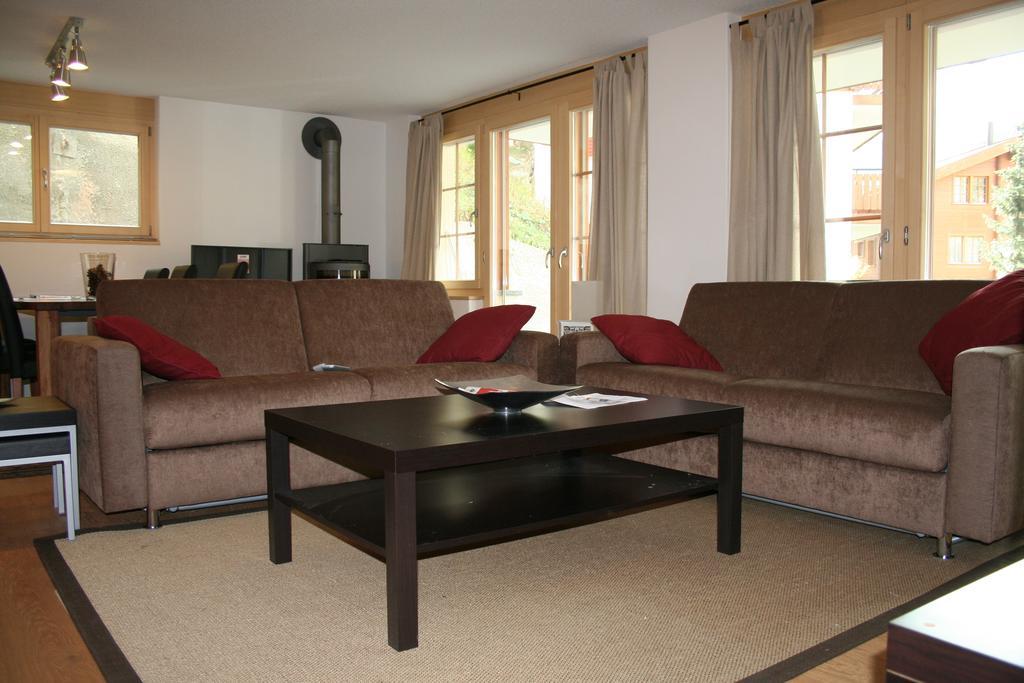 Shangri-la Apartment *