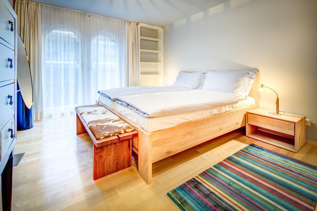 Annyvonne Apartment