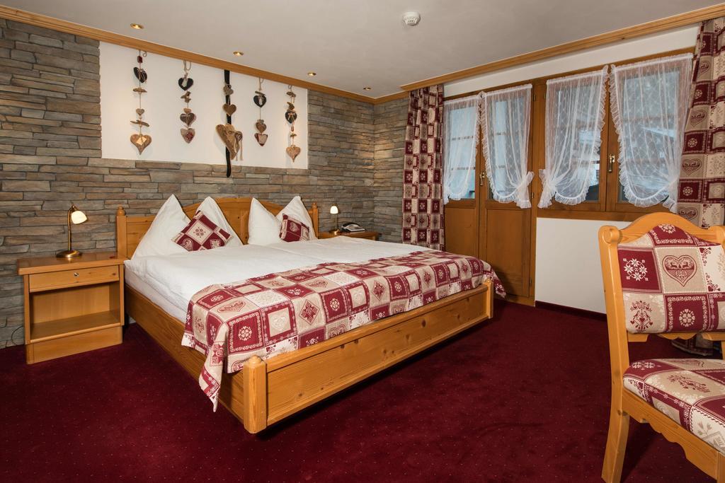 Dufour Alpin Superior Hotel