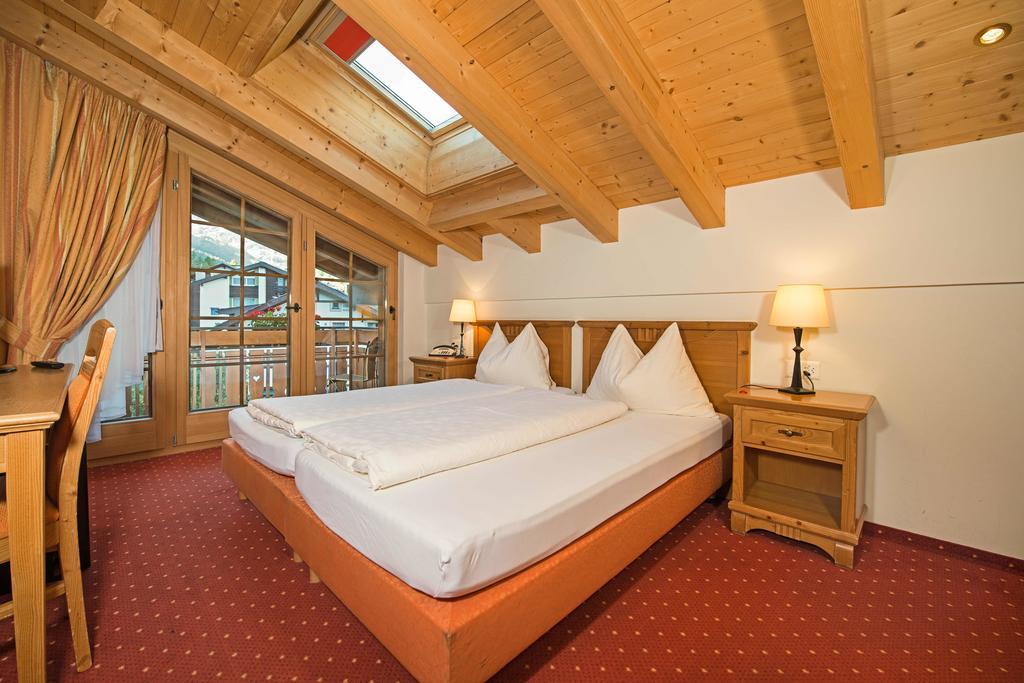 Dufour Hotel 3*