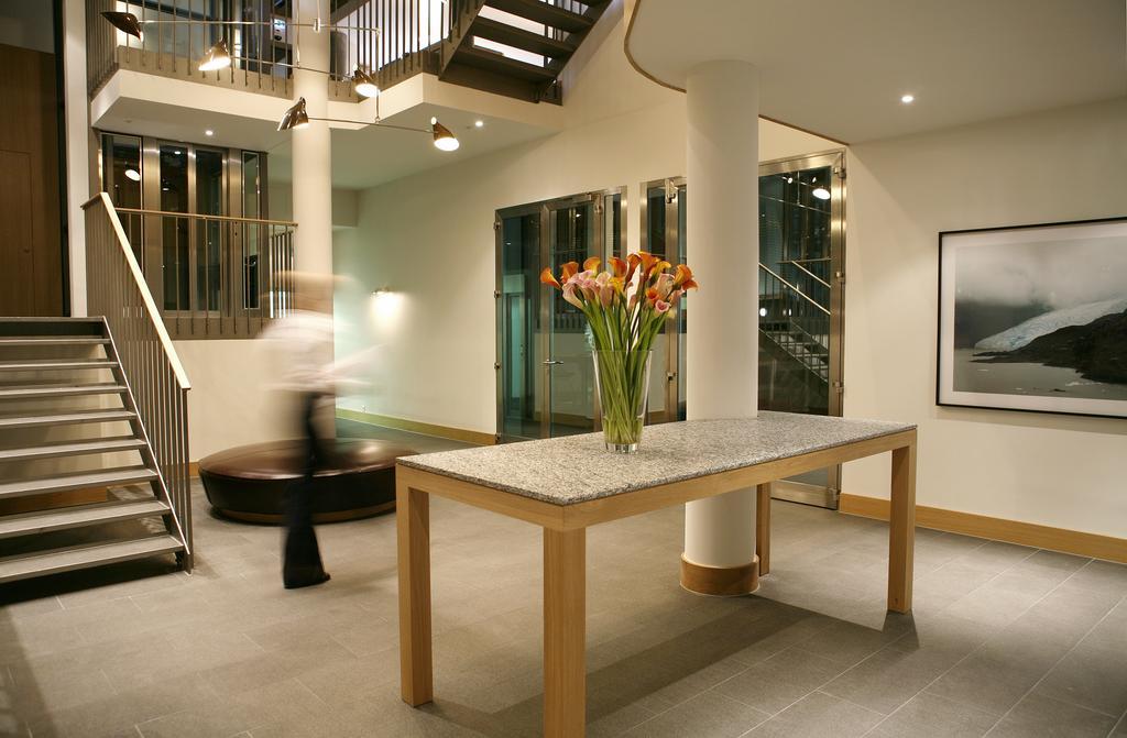 The Omnia 5*