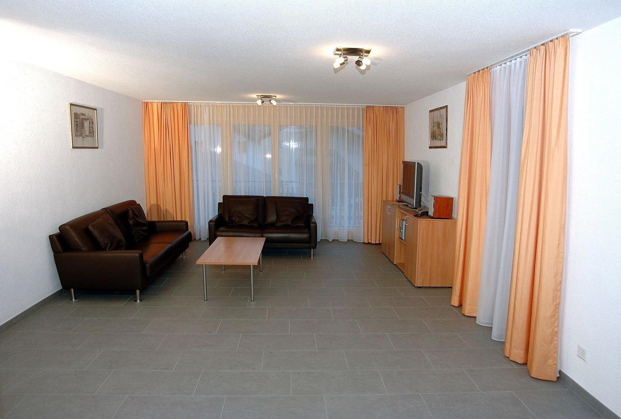 Haus Mischabel Apartment *