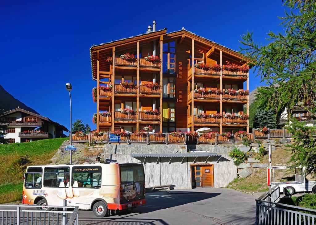 Z`wichjehüs * Zermatt