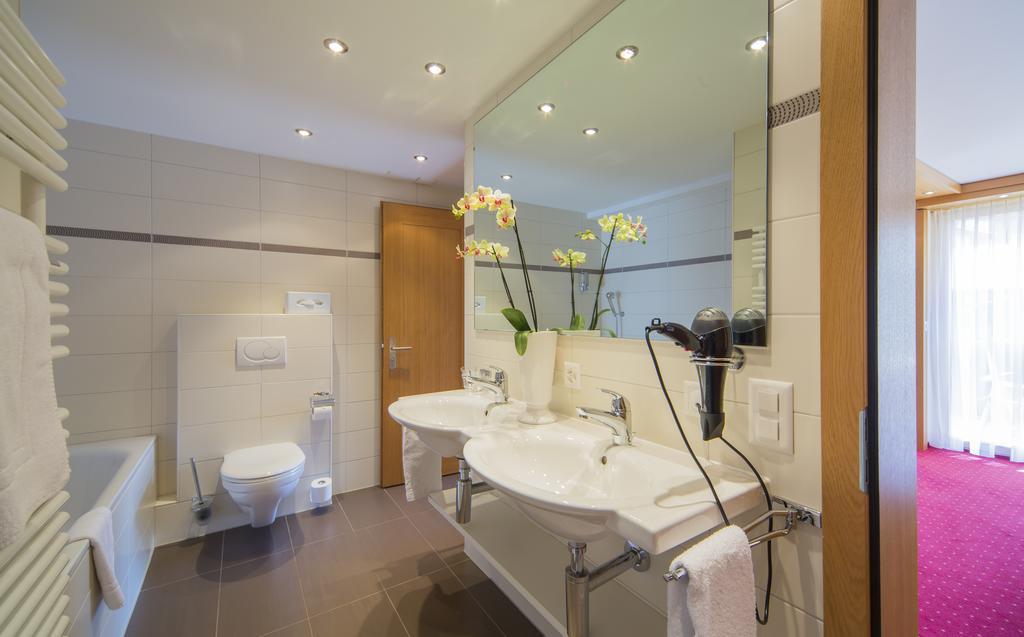 Excelsior Hotel 3*