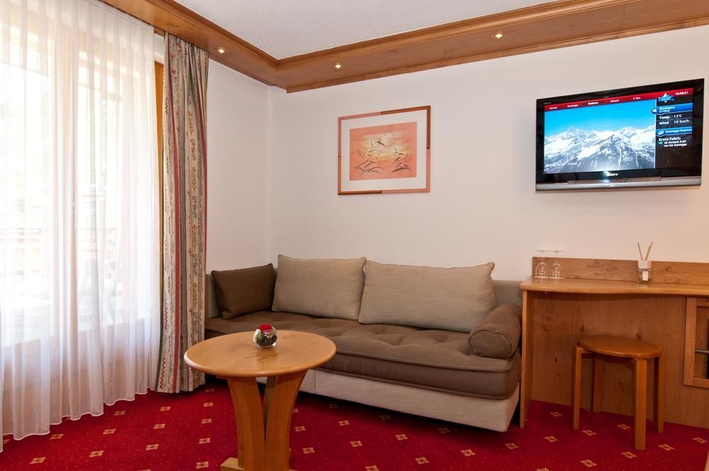 Hotel La Couronne & 4*