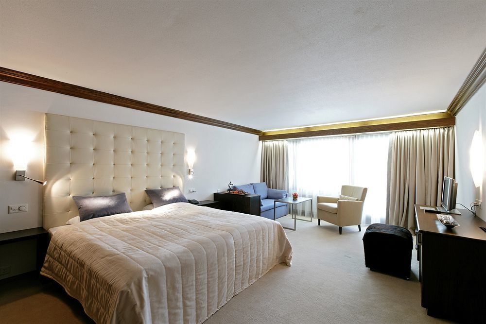 Hotel Le Mirabeau & 4*