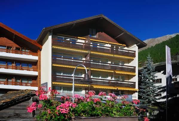 Haus-ascot-zermatt *