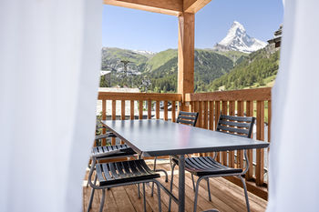 Resort Ari 3*
