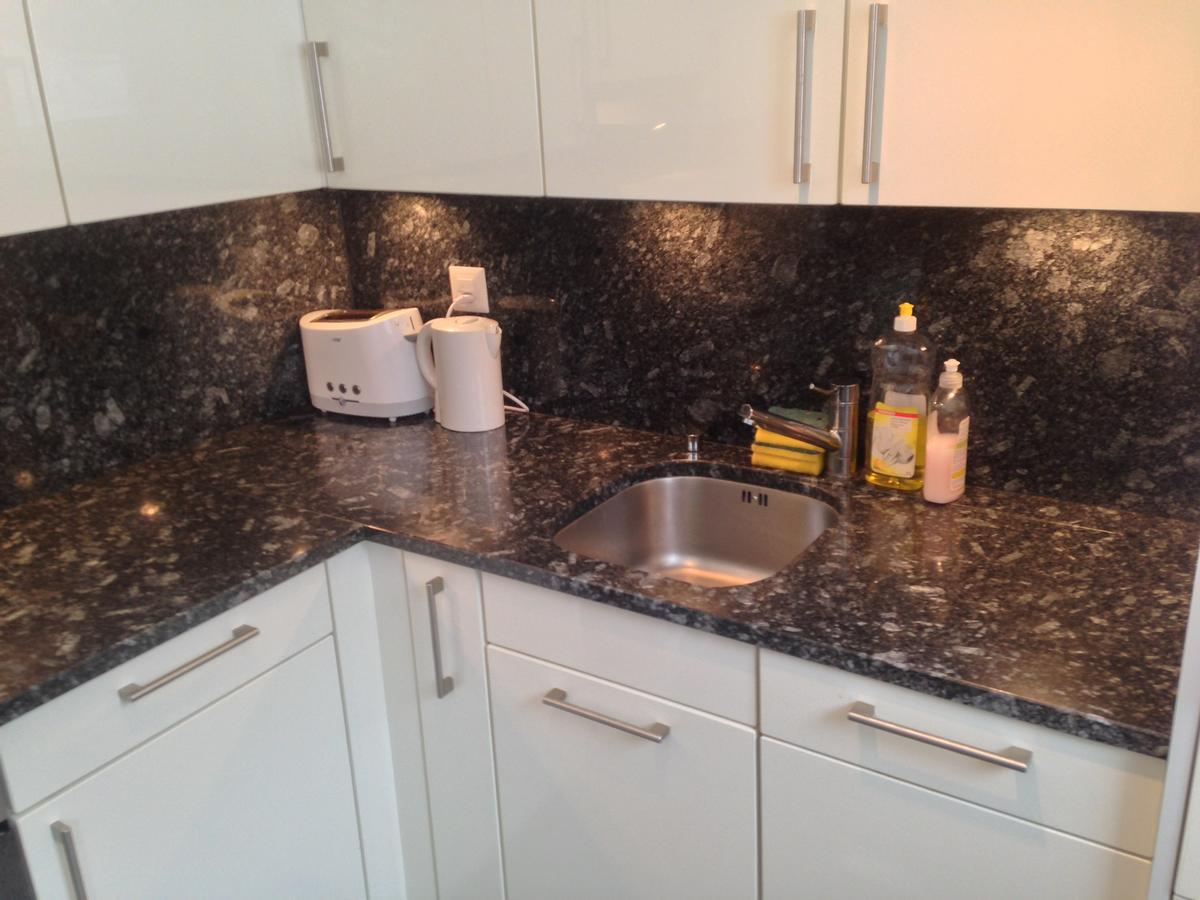 Cresta Apartment