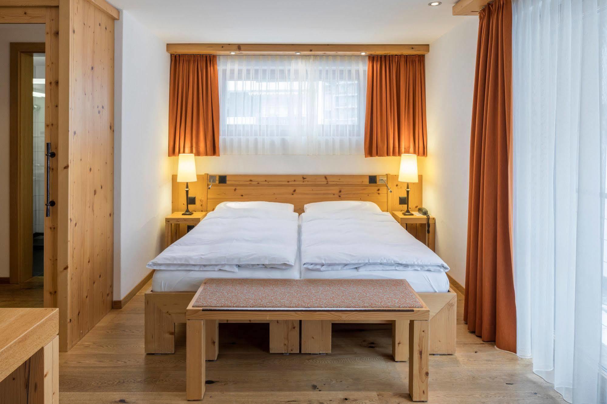 Hotel Phoenix 3*