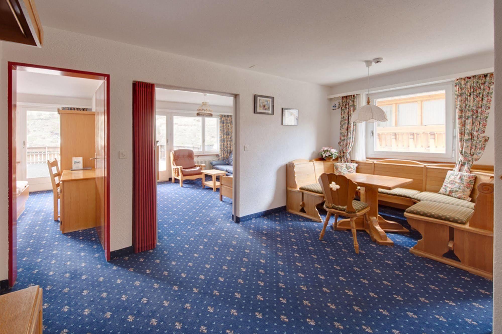 Hotel Alpenroyal 3*