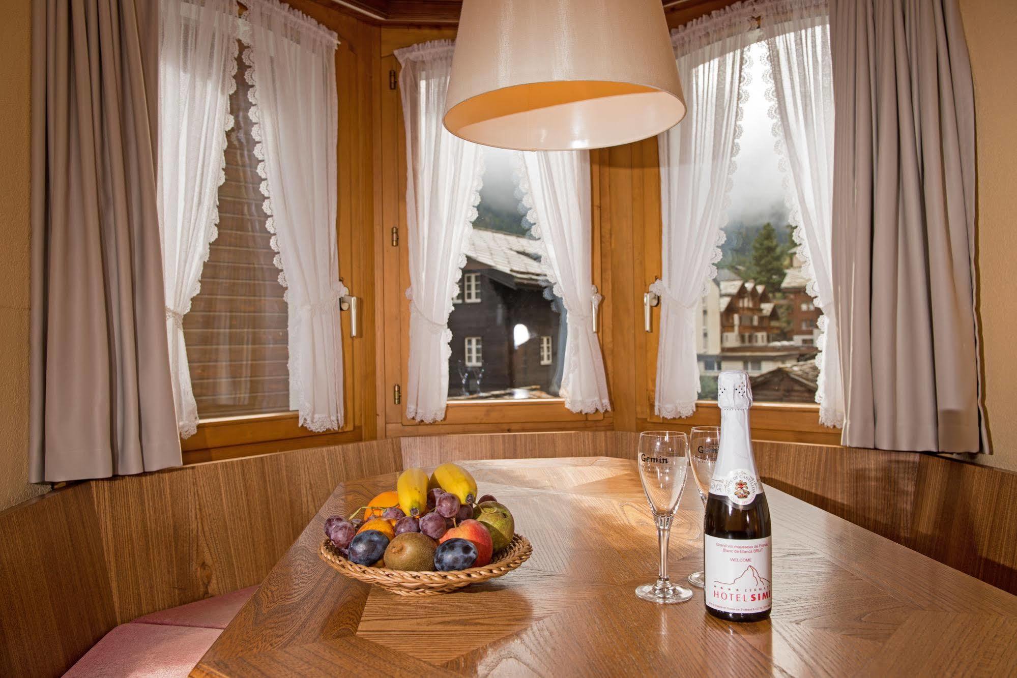 Simi Hotel 4*