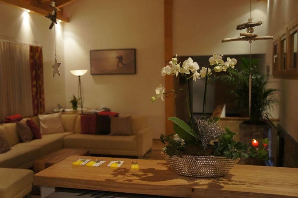 Chalet A La Casa