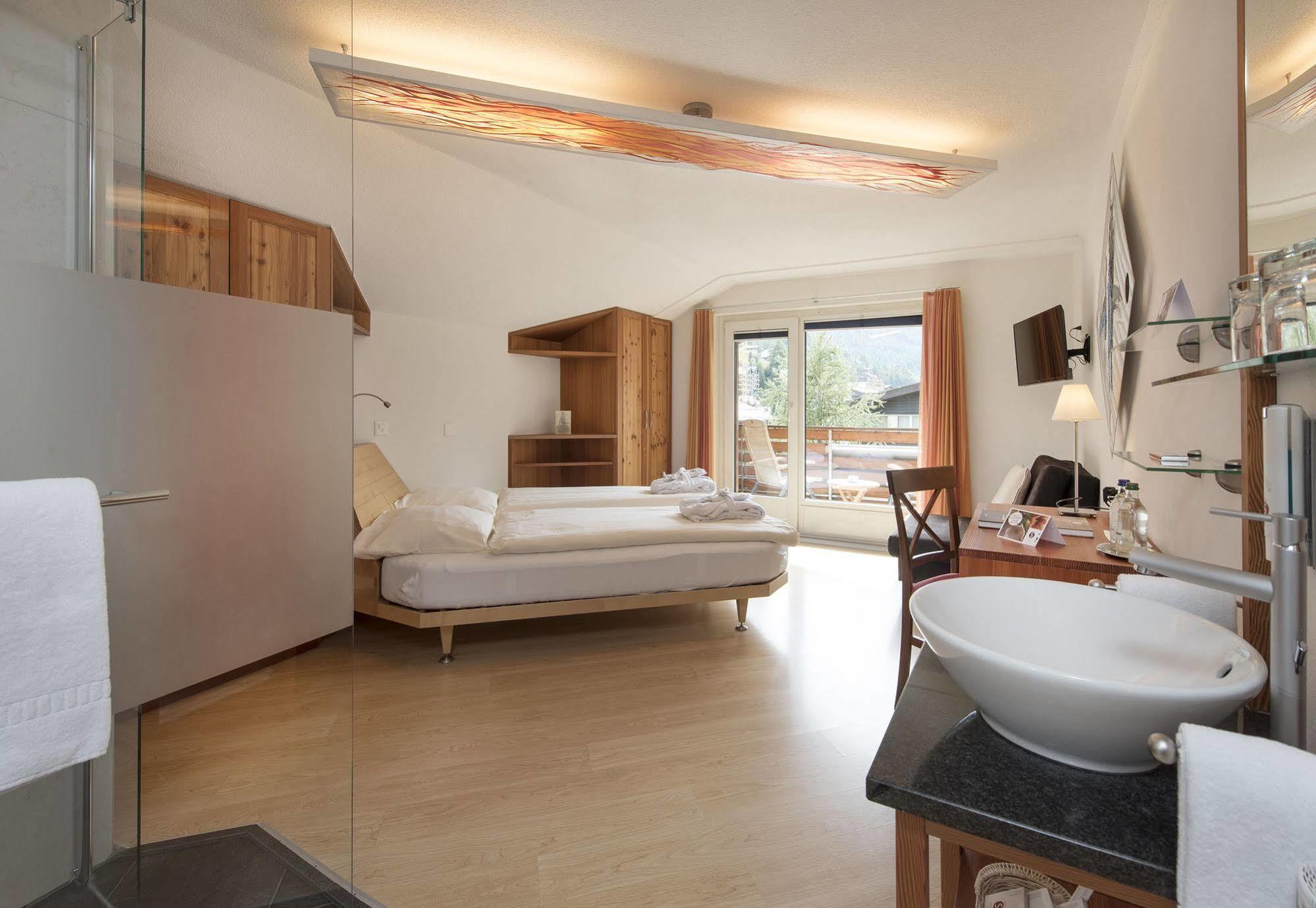 Hotel Sunstar